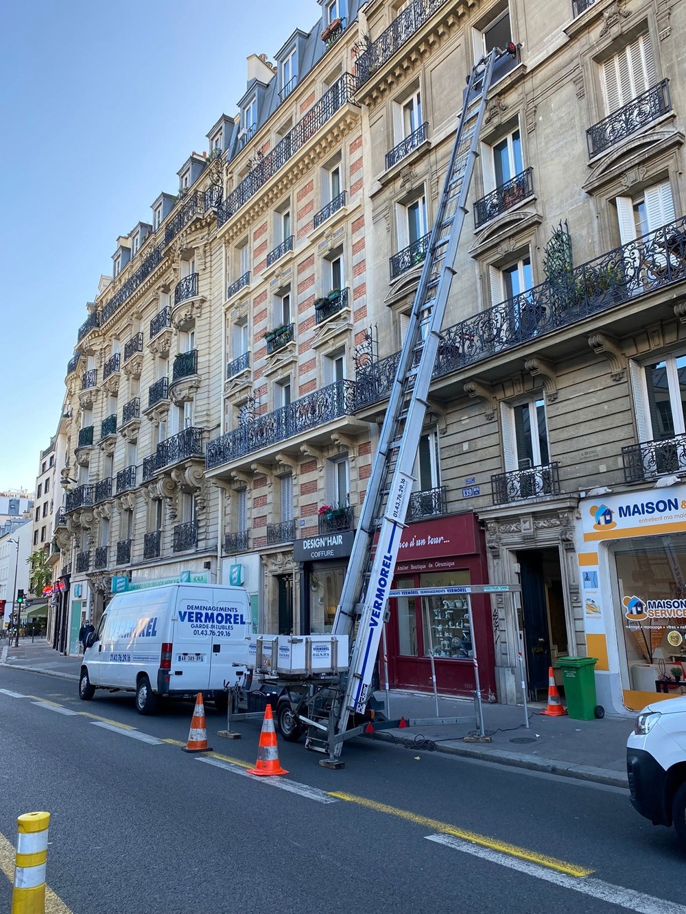 Monte-meubles-Paris-Vermorel